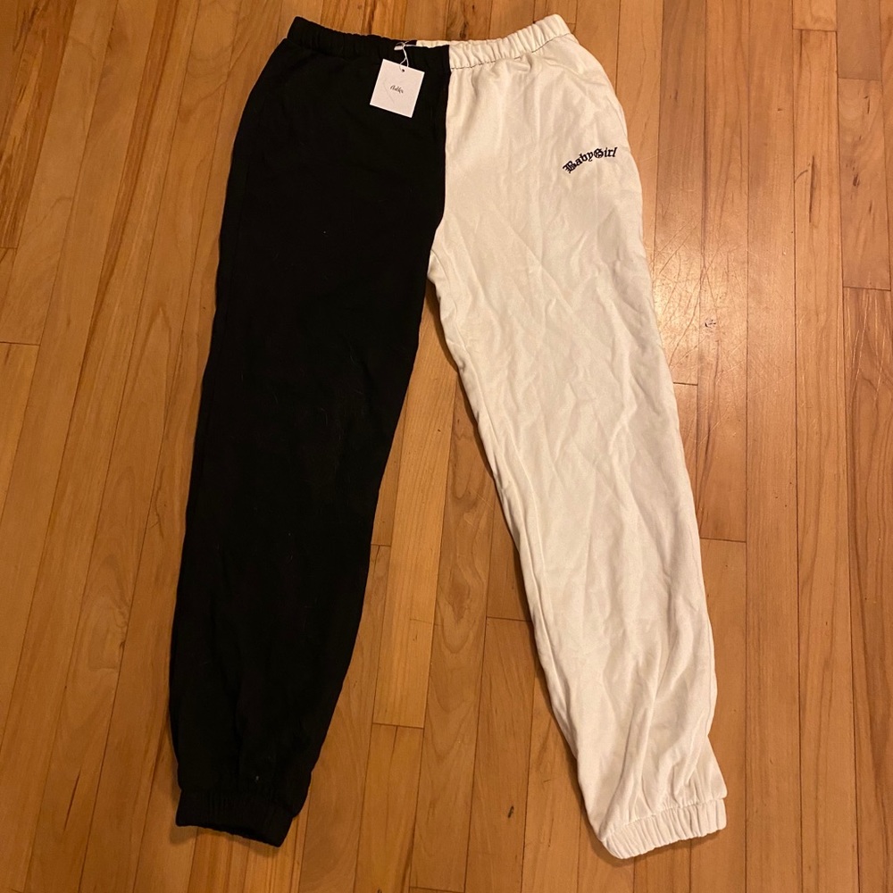 Adika “Baby Girl” sweatpants